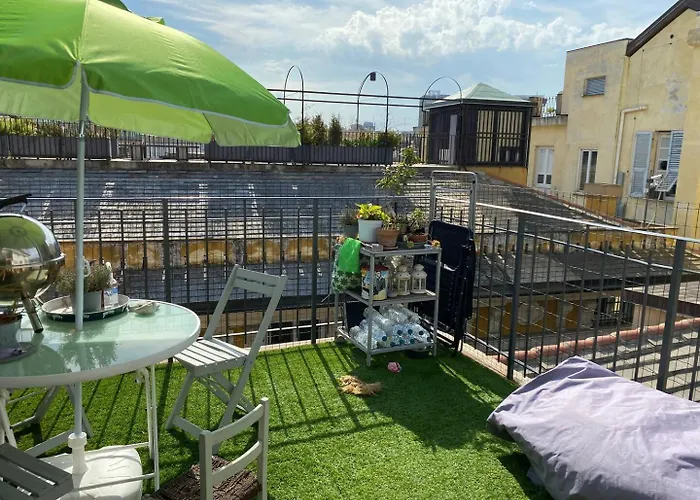 Stanza Nel Cuore Dei Tetti Di בית אירוח *