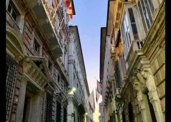 Stanza Nel Cuore Dei Tetti Di ホームステイ