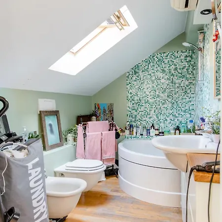 Stanza Nel Cuore Dei Tetti Di 热那亚