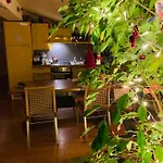 Stanza Nel Cuore Dei Tetti Di Quarto em Acomodações Particulares
